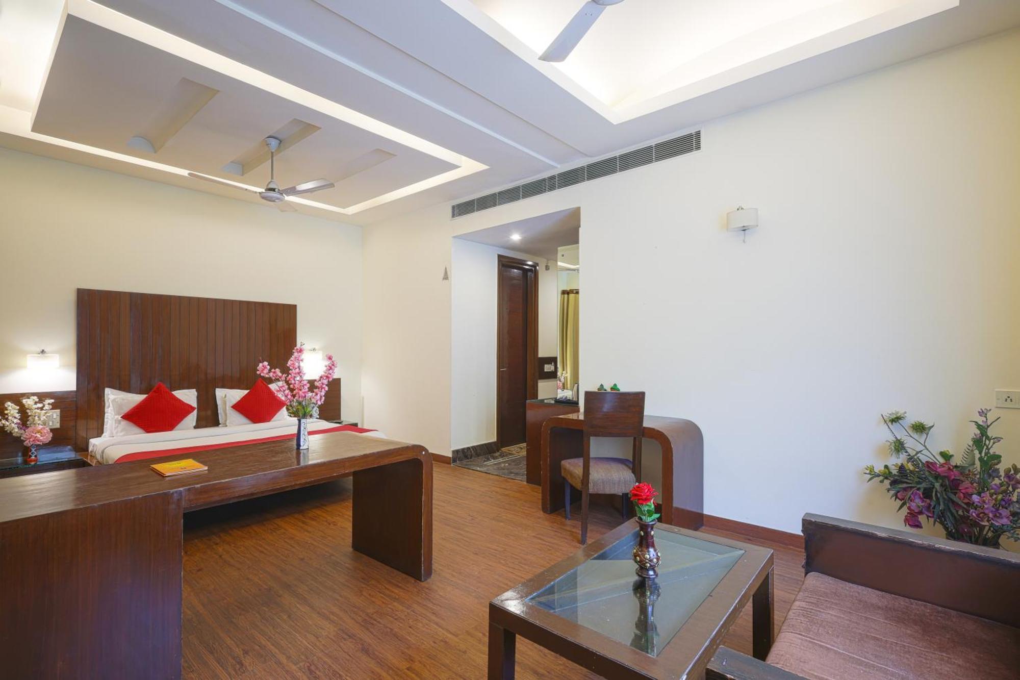 Hotel Haris Mg Road Gurugram Гургаон Экстерьер фото