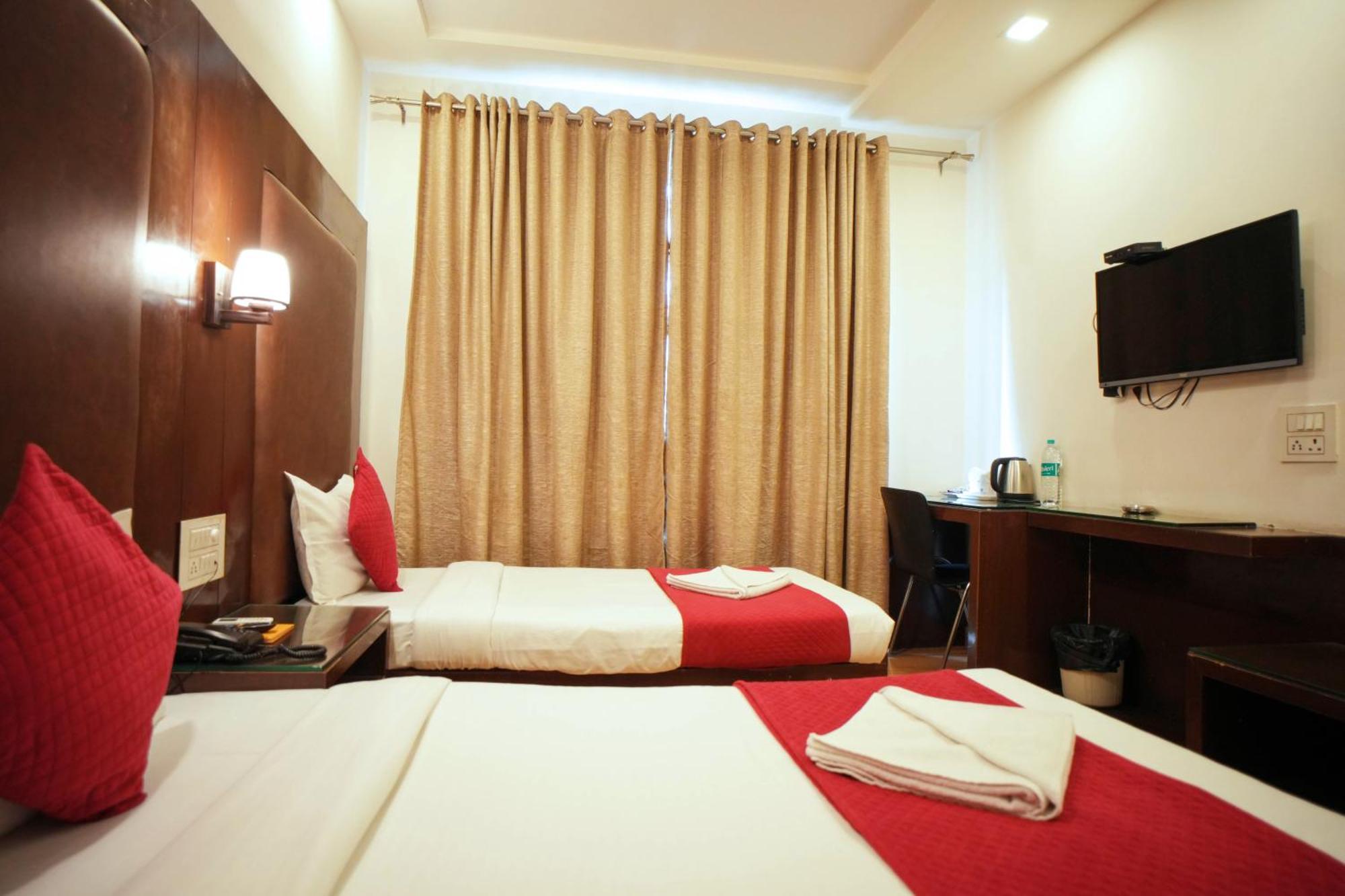 Hotel Haris Mg Road Gurugram Гургаон Экстерьер фото