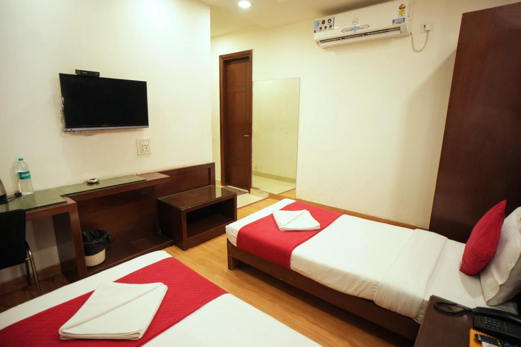 Hotel Haris Mg Road Gurugram Гургаон Экстерьер фото