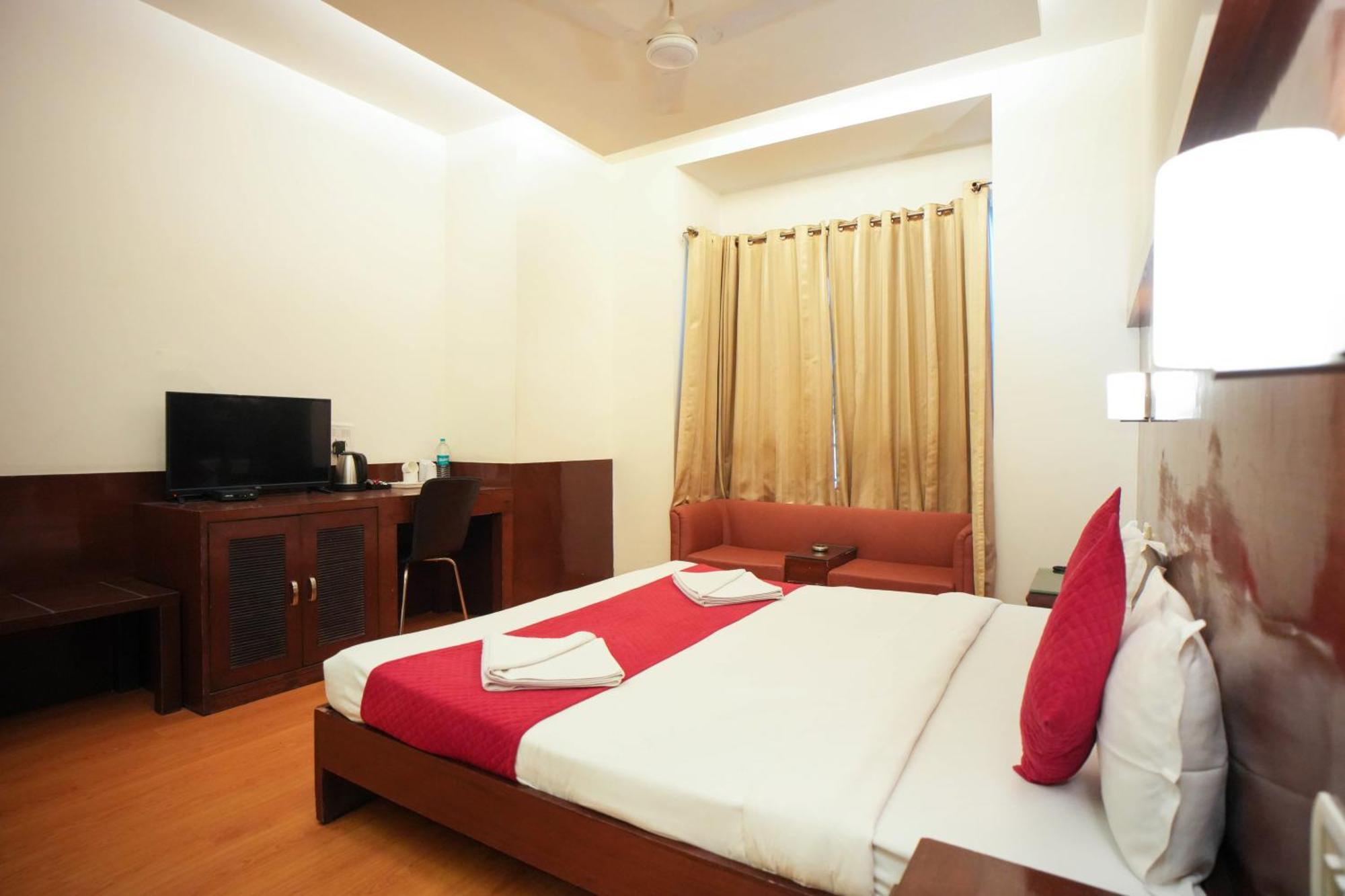 Hotel Haris Mg Road Gurugram Гургаон Экстерьер фото