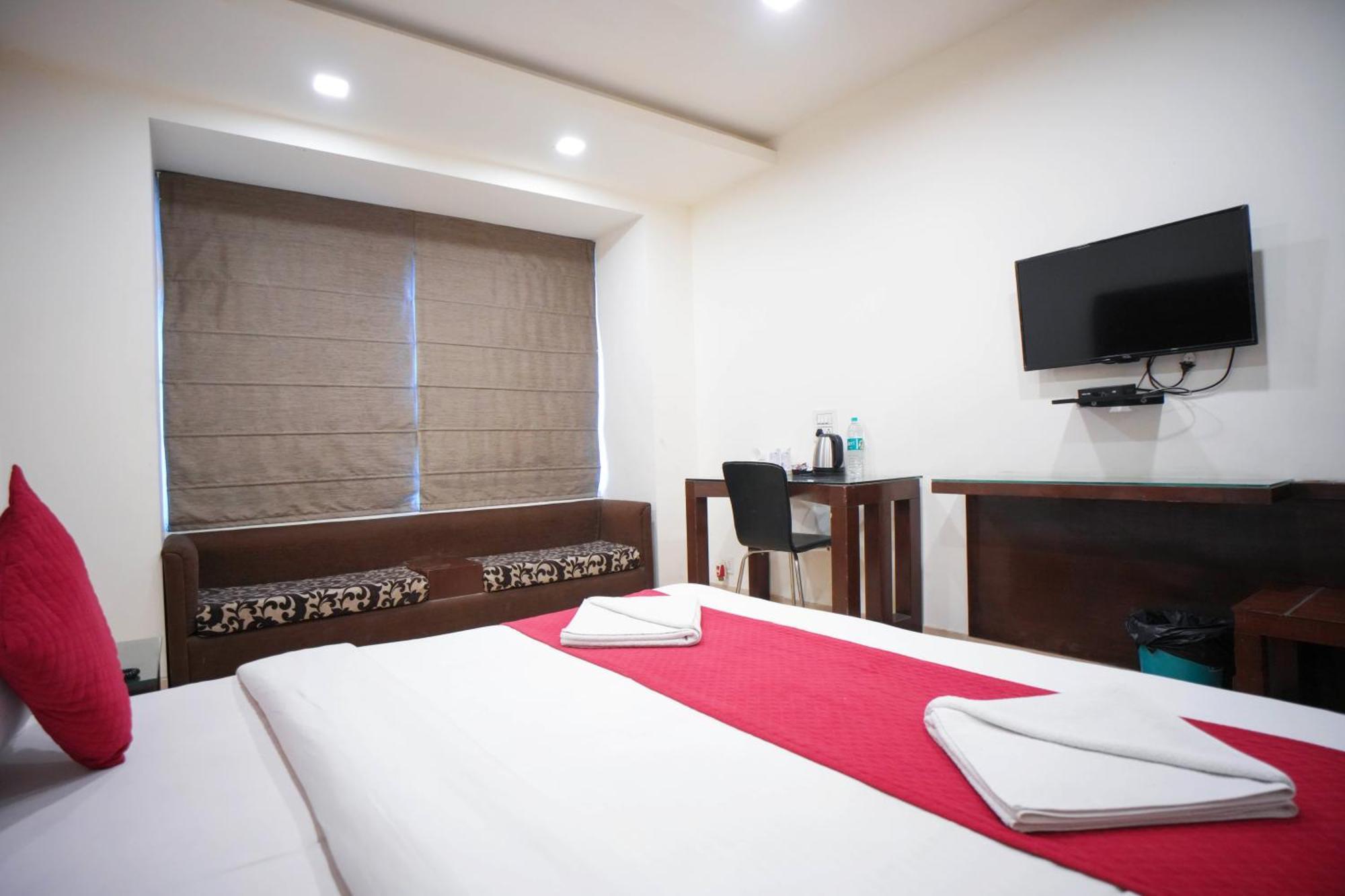 Hotel Haris Mg Road Gurugram Гургаон Экстерьер фото