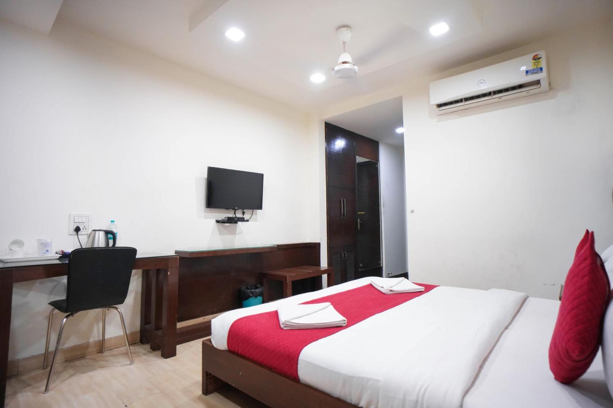 Hotel Haris Mg Road Gurugram Гургаон Экстерьер фото